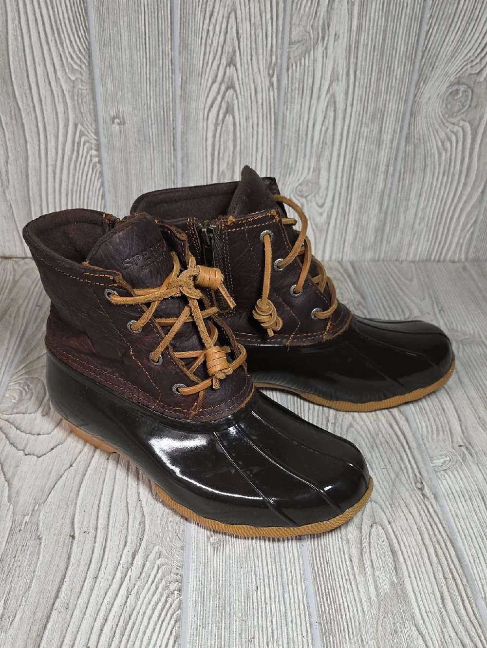 Sperry Saltwater Dark Brown Leather Upper Duck Boots Womens Size 6.5W